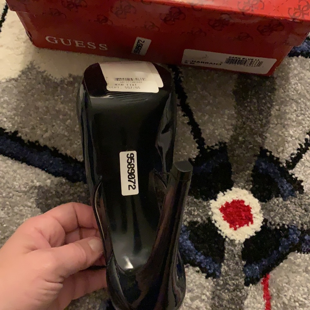 Navy heels - Picture 3 of 4